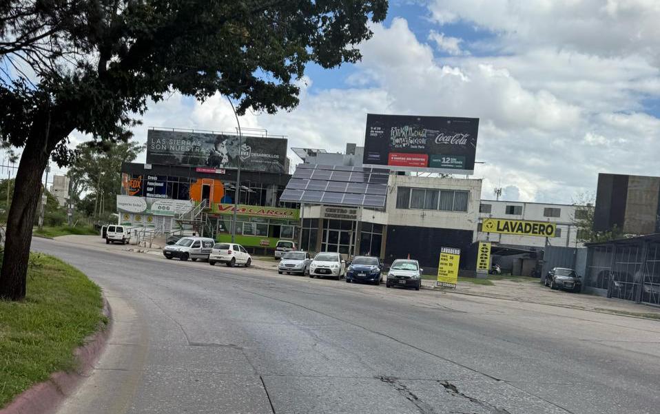 G.F- Av. Velez Sarsfield 1200 - Plaza de las Américas